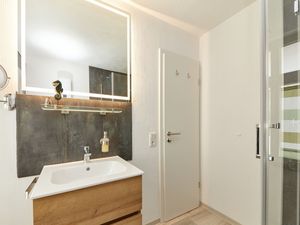 24054997-Ferienwohnung-2-Bernkastel-Kues-300x225-5