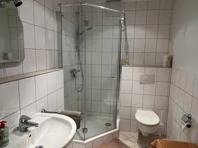 Dusche untenFewo2