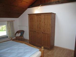 22808525-Ferienwohnung-4-Bernlohe-300x225-3