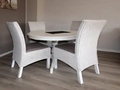 DiningRoom