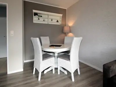 DiningRoom