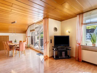 Photo, INSIDE, OUTSIDE