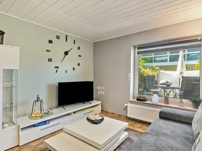 Photo, INSIDE, OUTSIDE