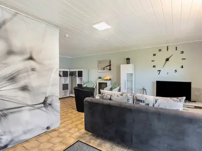 Photo, INSIDE, OUTSIDE