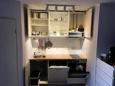 KITCHEN, INSIDE
