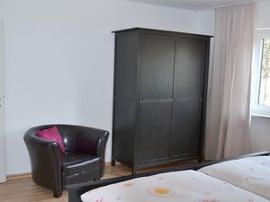 22424441-Ferienwohnung-4-Beuron-300x225-5