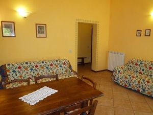 23042965-Ferienwohnung-7-Bevagna-300x225-3