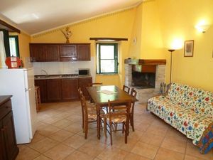 23042965-Ferienwohnung-7-Bevagna-300x225-4