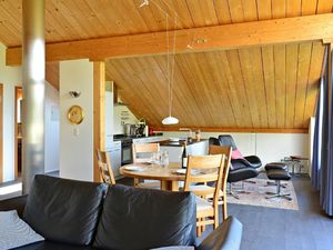 7102264-Ferienwohnung-2-Bever-300x225-2