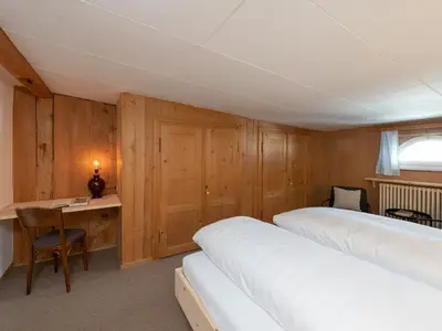 Schlafzimmer 4