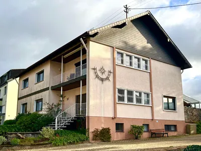 Das Haus mit der Sonnenuhr