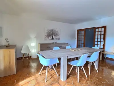 DiningRoom