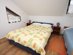 18510852-Ferienwohnung-5-Bibinje-300x225-5