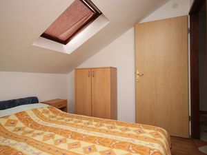 18510853-Ferienwohnung-5-Bibinje-300x225-4