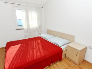 19388091-Ferienwohnung-4-Bibinje-300x225-4