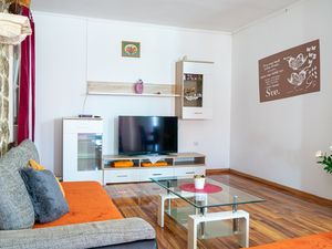 21666413-Ferienwohnung-7-Bibinje-300x225-2