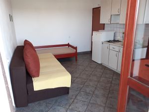 22330641-Ferienwohnung-4-Bibinje-300x225-1