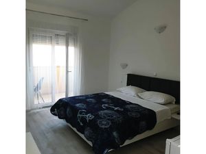 23130989-Ferienwohnung-2-Bibinje-300x225-5