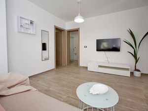 23430593-Ferienwohnung-4-Bibinje-300x225-4