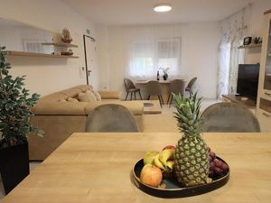 Ferienwohnung für 5 Personen (57 m²) in Bibinje