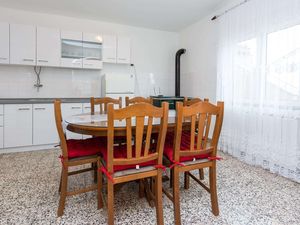 23998687-Ferienwohnung-4-Bibinje-300x225-5