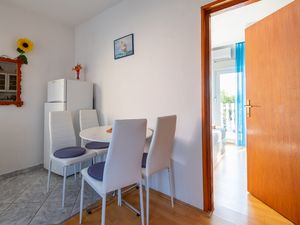 23932087-Ferienwohnung-3-Bibinje-300x225-2