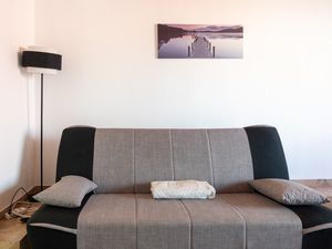 23933206-Ferienwohnung-7-Bibinje-300x225-1