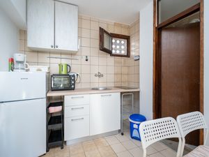 23966346-Ferienwohnung-2-Bibinje-300x225-3