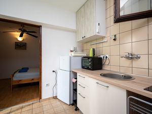 23966346-Ferienwohnung-2-Bibinje-300x225-4