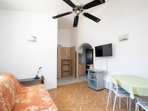 23966343-Ferienwohnung-4-Bibinje-300x225-1