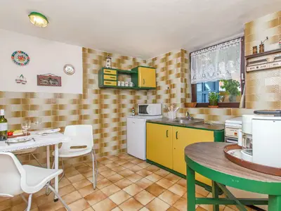 Ferienwohnung für 4 Personen (40 m²) in Bibinje 6/10