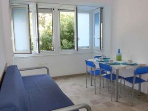 23770936-Ferienwohnung-6-Bibione-300x225-3