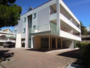 23770965-Ferienwohnung-6-Bibione-300x225-0