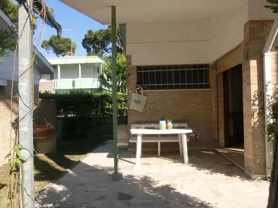 Ferienwohnung für 8 Personen (80 m²) in Bibione 2/10