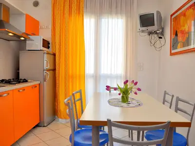 Ferienwohnung für 5 Personen (45 m²) in Bibione 4/10