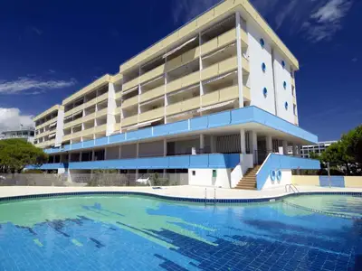 Ferienwohnung für 5 Personen (45 m²) in Bibione 1/10