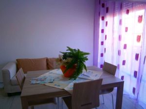 23778820-Ferienwohnung-5-Bibione-300x225-4