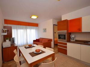 23778909-Ferienwohnung-8-Bibione-300x225-2