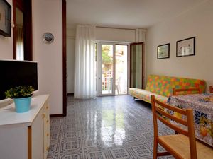 23778938-Ferienwohnung-6-Bibione-300x225-5