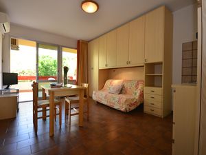 23778989-Ferienwohnung-3-Bibione-300x225-4