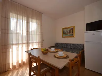 Ferienwohnung für 5 Personen (45 m²) in Bibione 4/10