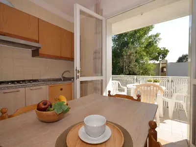 Ferienwohnung für 5 Personen (45 m²) in Bibione 6/10