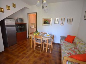 23779002-Ferienwohnung-6-Bibione-300x225-4