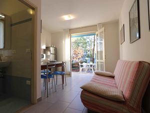 23779010-Ferienwohnung-4-Bibione-300x225-5