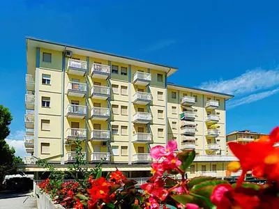 Ferienwohnung für 4 Personen (36 m²) in Bibione 1/10