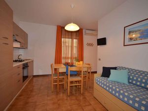 23779826-Ferienwohnung-4-Bibione-300x225-4