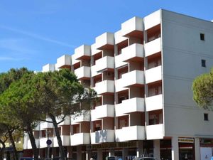 23779835-Ferienwohnung-2-Bibione-300x225-1