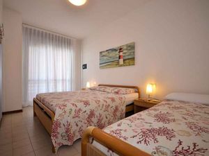 23779844-Ferienwohnung-5-Bibione-300x225-5