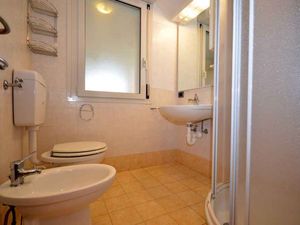 23779860-Ferienwohnung-7-Bibione-300x225-5