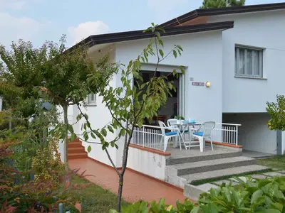 Ferienwohnung für 5 Personen (55 m²) in Bibione 4/10